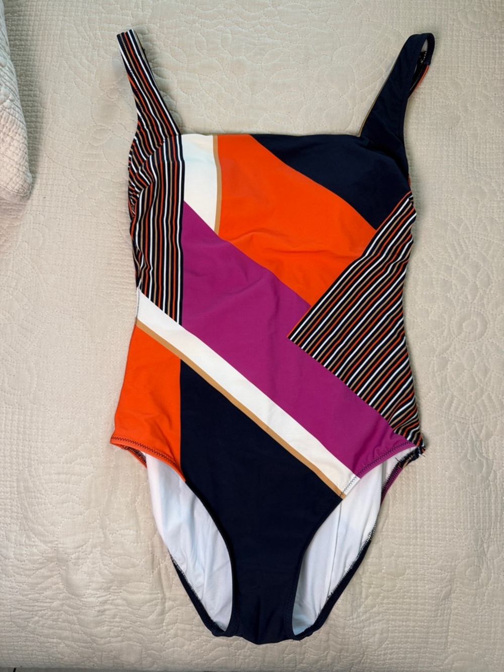 is a Gottex Maritime One-Piece Swimsuit, color block pattern size 6 - Picture 4 of 7